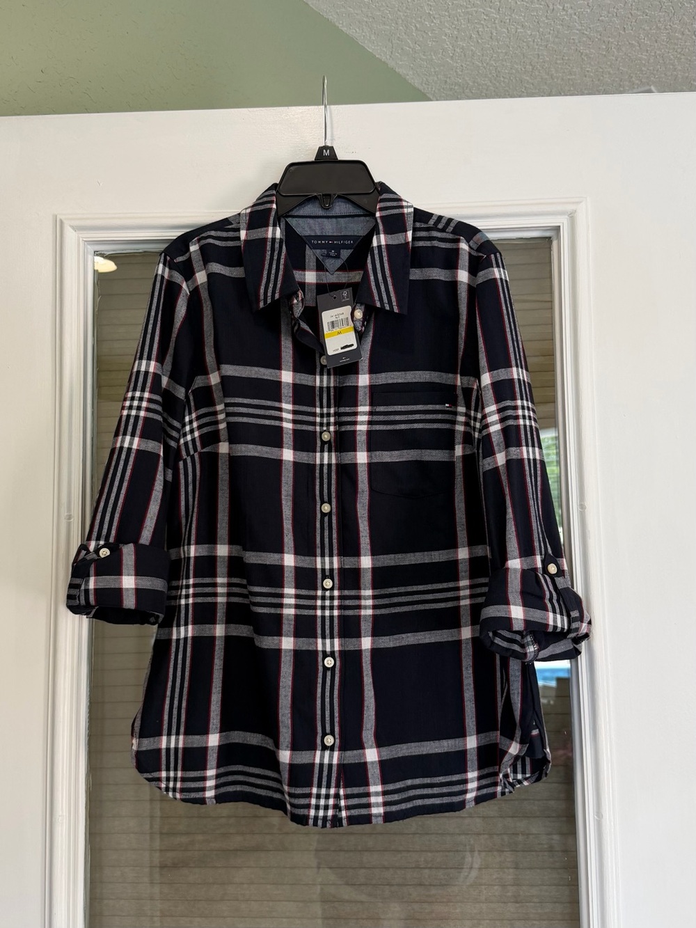 Women’s Tommy Hilfiger Button Down Lightweight Flannel NWT (medium)